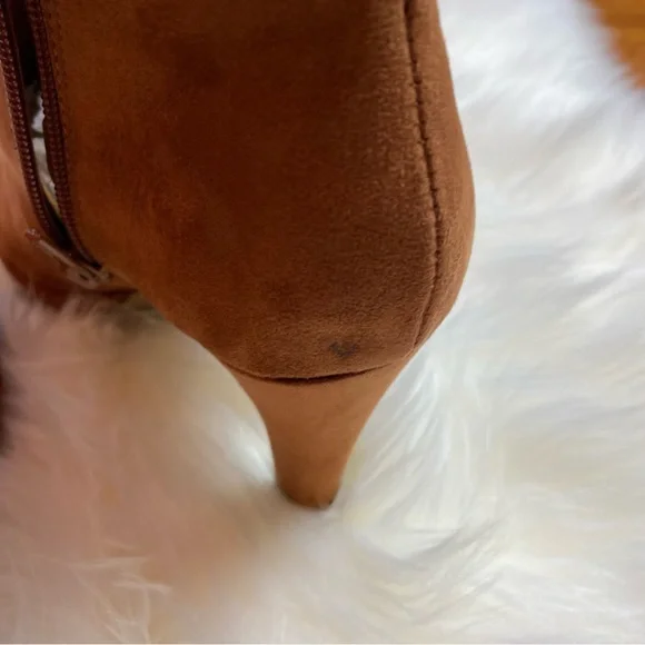 🔥CCO SALE🔥 Unlisted by Kenneth Cole “Film Star” Bootie - Picture 12 of 13